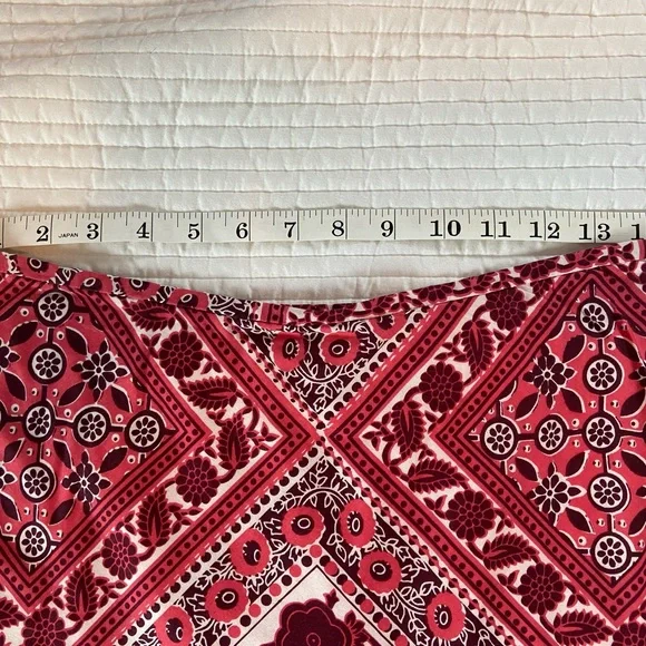 Ann Taylor Loft Red Print Skirt Size 6 100% Cotton - Picture 2 of 4